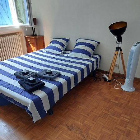 Chambre Dans Villa Marselha Exterior foto